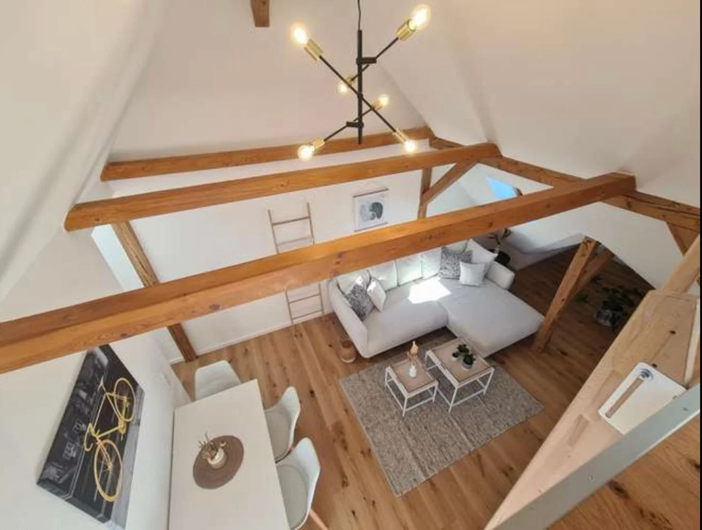 Modern student studio with complete amenities in 