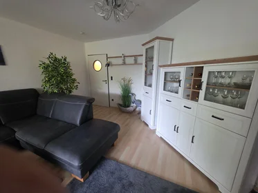 Apartamento inteiro em Albert-Schweitzer-Straße, imagem 4 de 11