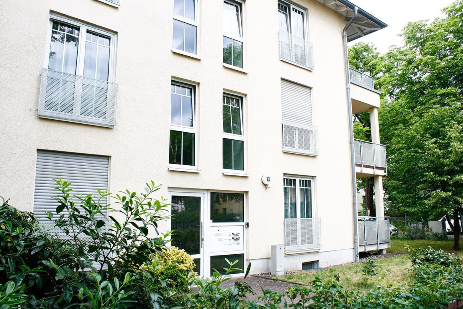 Chambre conviviale pour les étudiants dans avec des équipements modernes