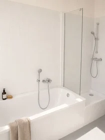 Private room at Weststraße, image 8 of 23