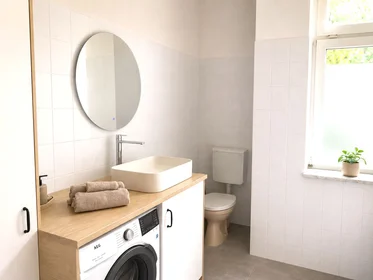 Private room at Weststraße, image 9 of 23