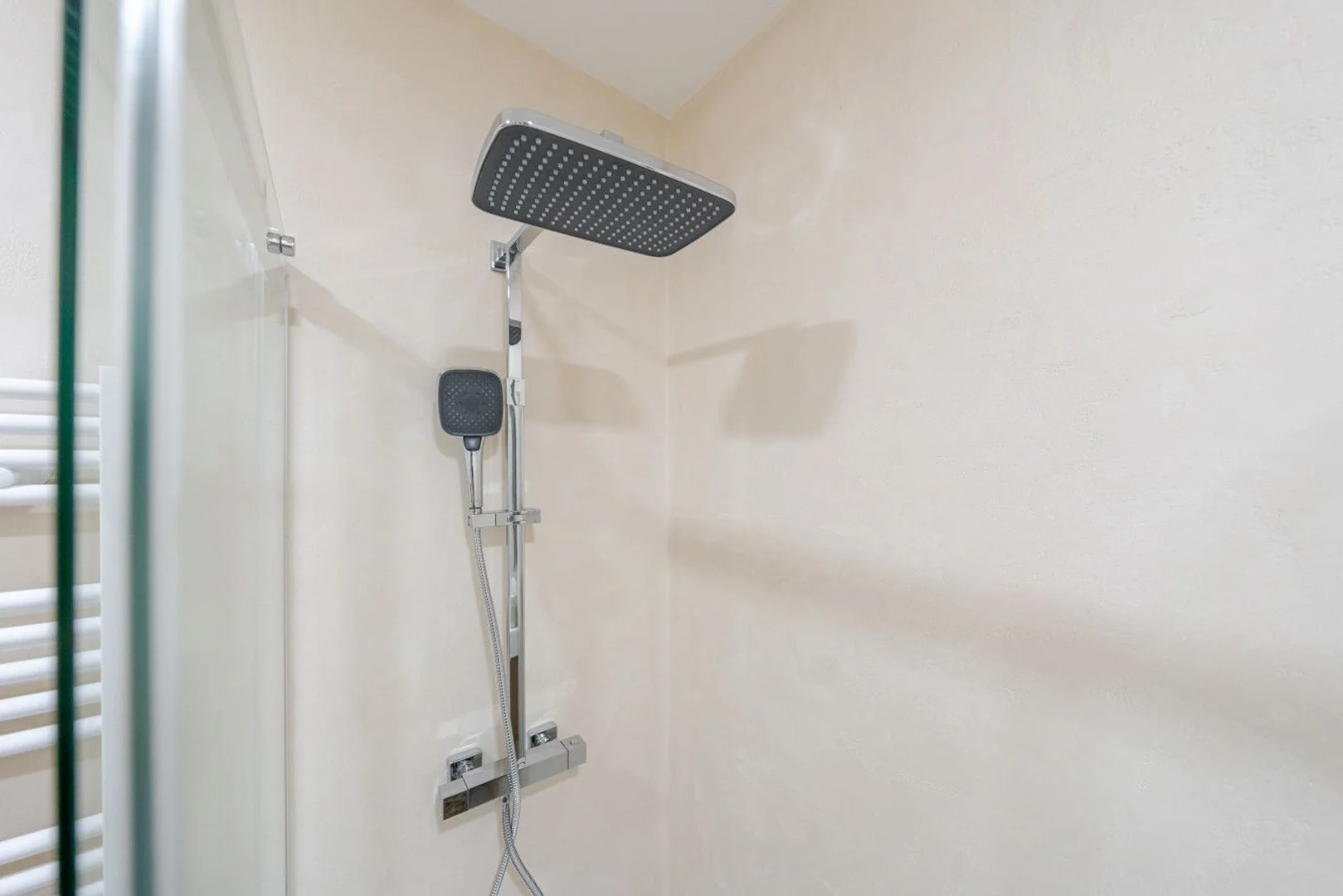 Quarto amigo do estudante em  com comodidades modernas