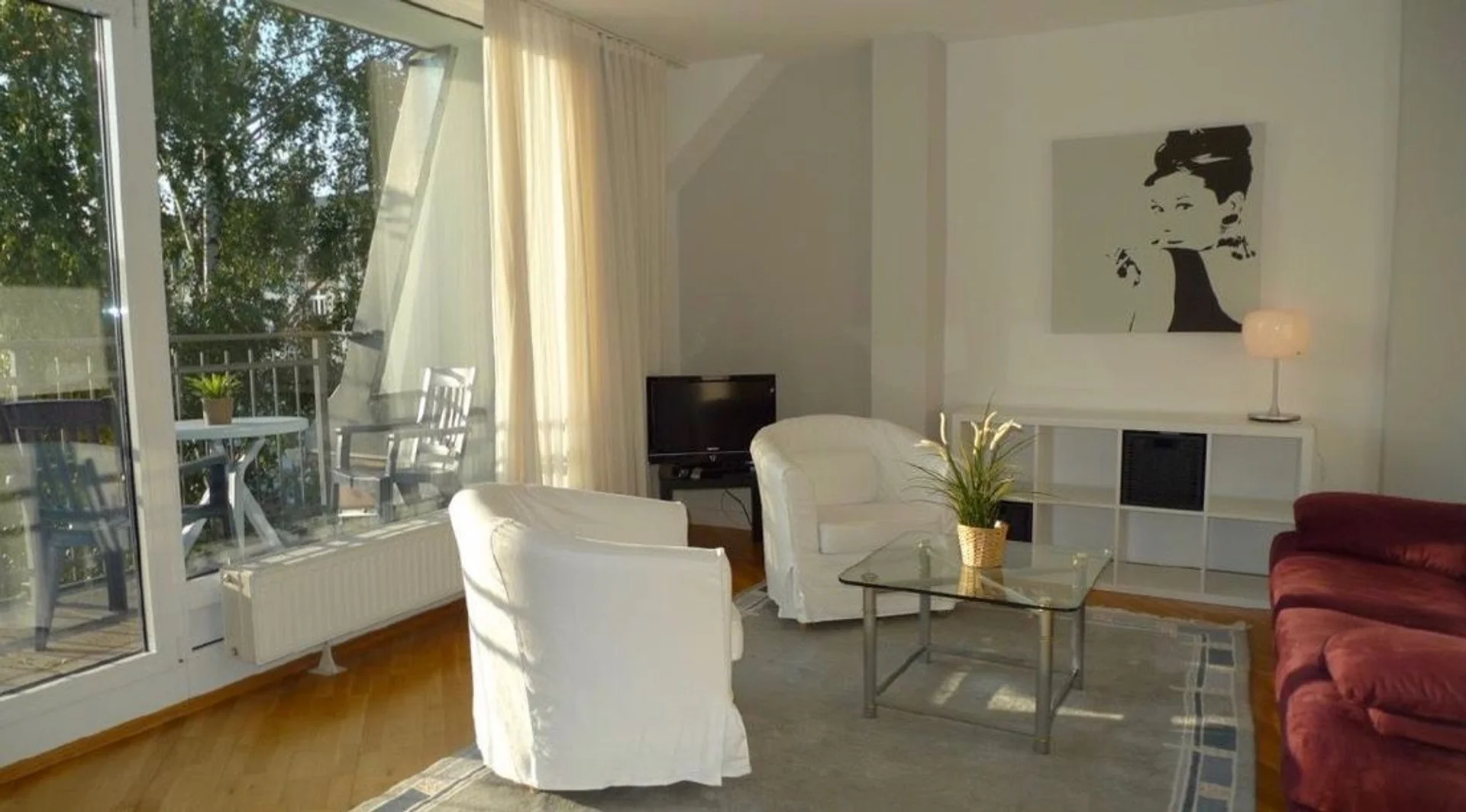 Quarto acolhedor para estudantes disponível em