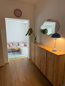 Entire apartment at Manfred-von-Richthofen-Straße, image 2 of 16