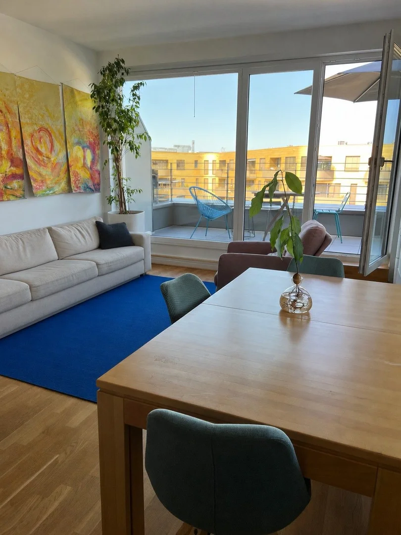 Budget-friendly student room close to campus in 
