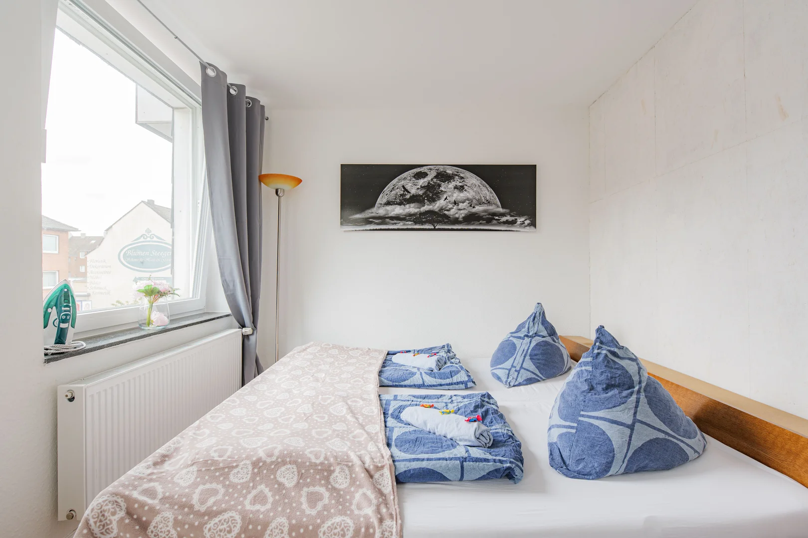 Room for rent in student apartment in , fully furnished