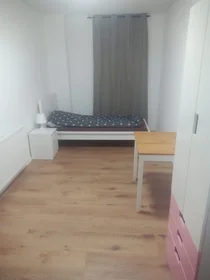 Logement entier à Buscheystraße, image 1 de 5