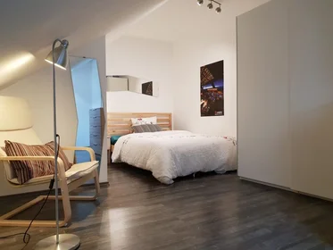 Habitación privada en Rue de Kirchberg, imagen 1 de 5