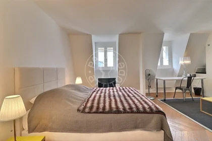 Całe miejsce Rue d'Artois, obraz 8 22