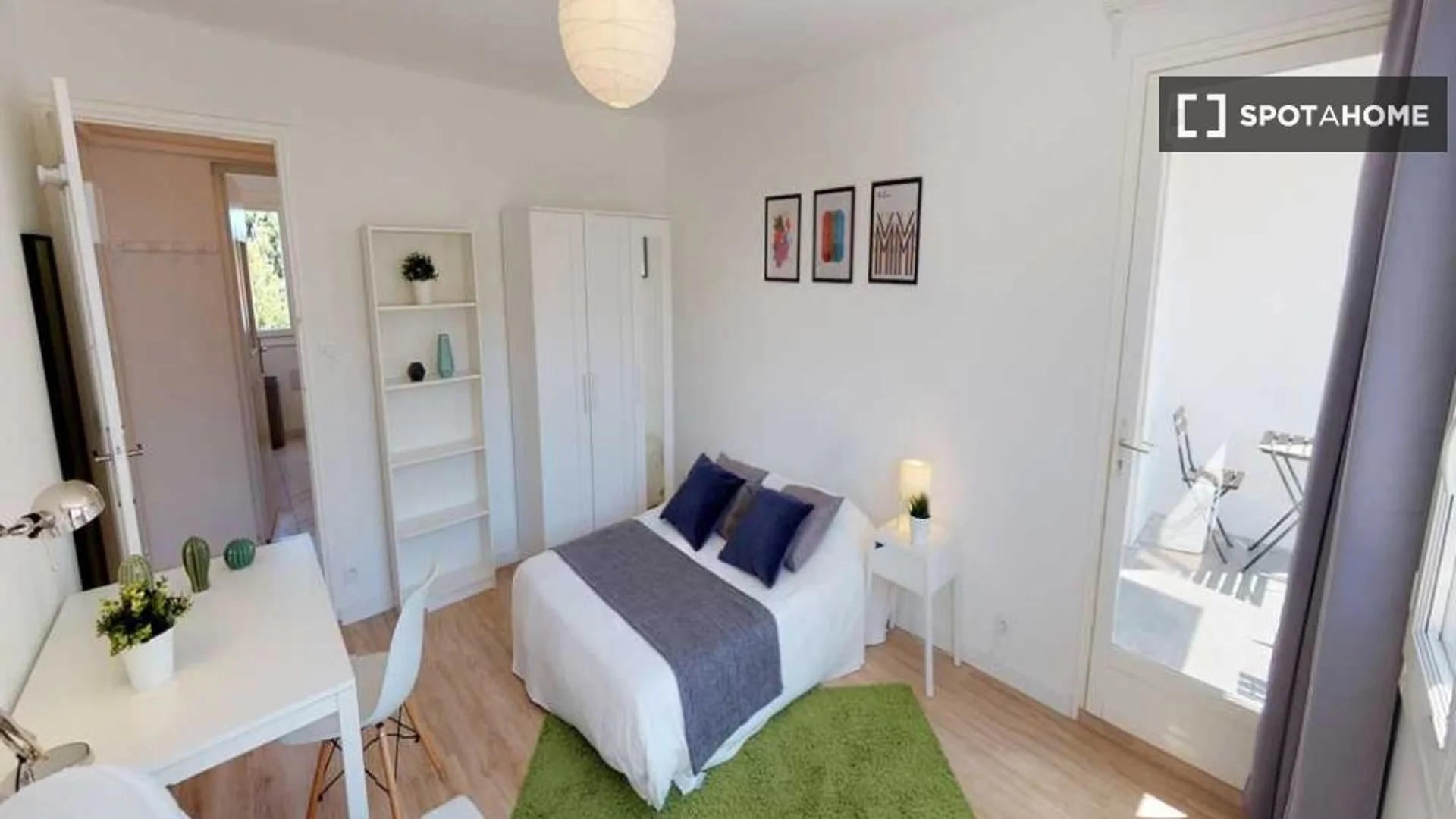 Habitación asequible para estudiantes con buena iluminación en 