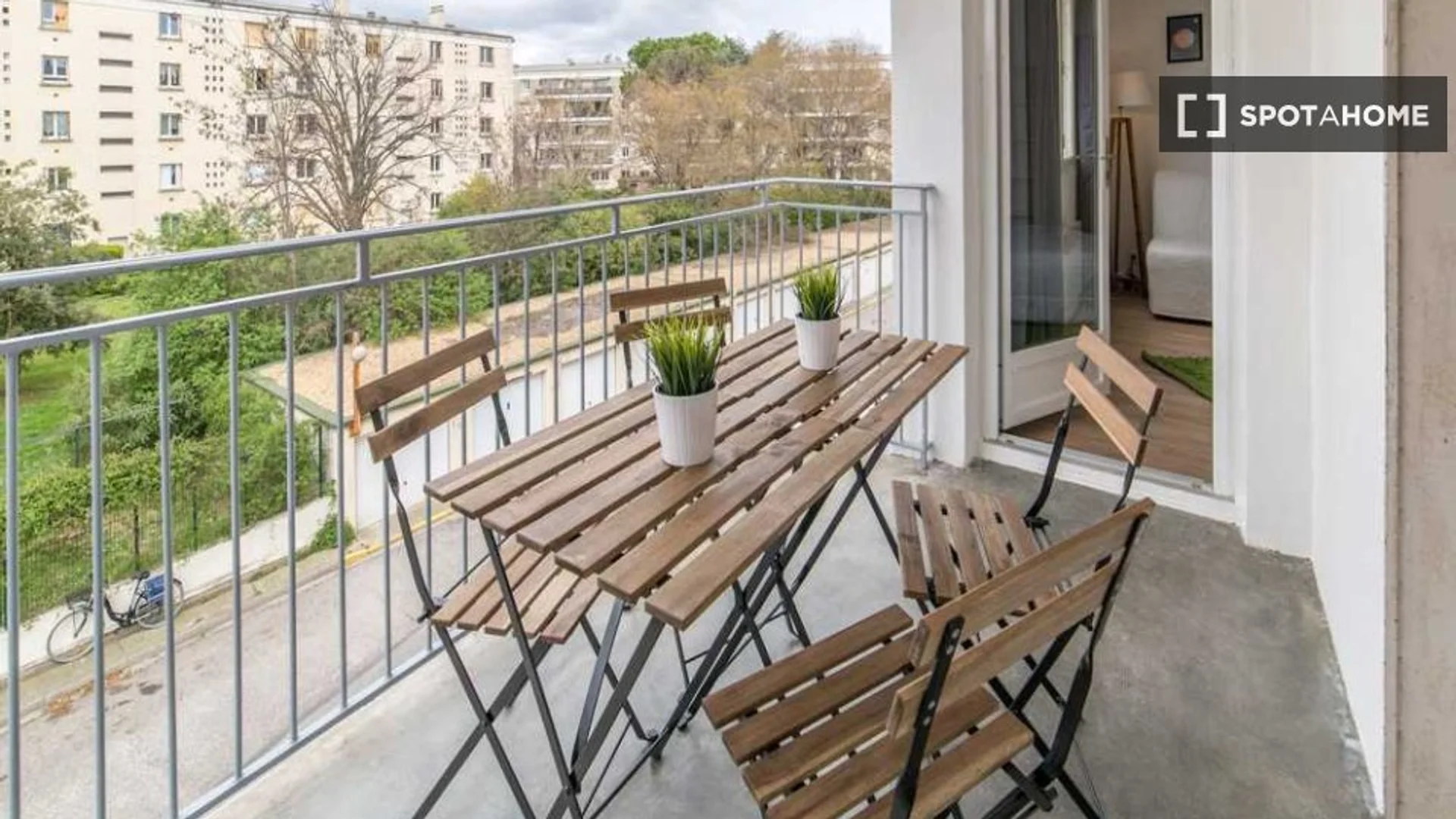 Habitación para estudiantes en  con modernas comodidades