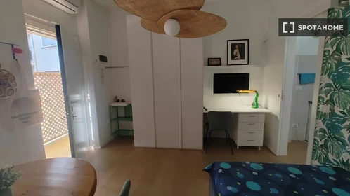 Studio at Via Pietro Calvi, image 11 of 15