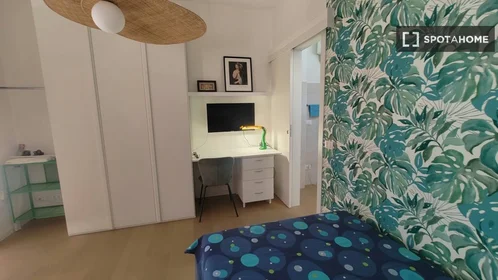 Studio at Via Pietro Calvi, image 10 of 15