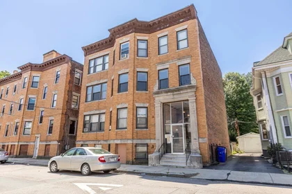 Logement entier en résidence à 94, Hutchings, Unit 4, Dorchester, Boston, MA, 02121, image 8 de 24