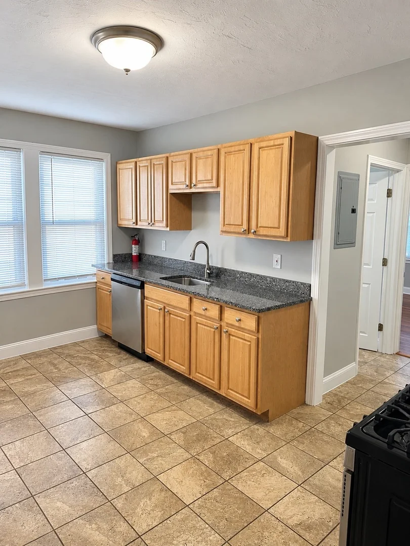 90, Adams St., Unit 1L, Dorchester, Boston, MA, 02122