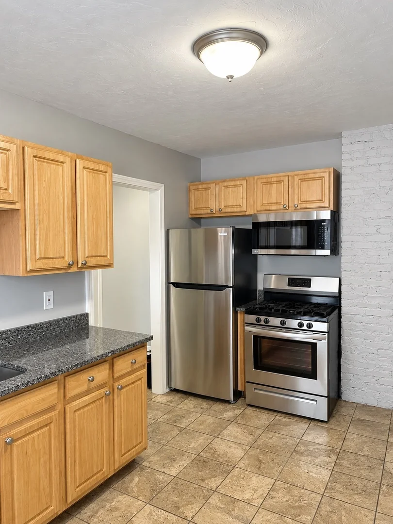 90, Adams St., Unit 1L, Dorchester, Boston, MA, 02122