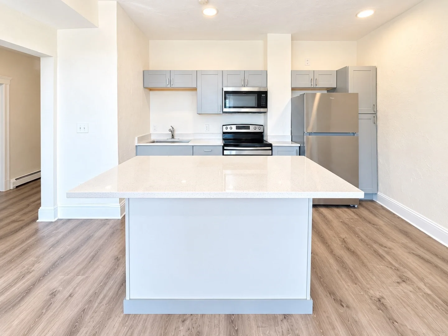 8, Kenwwod St., Unit 7, Dorchester, Boston, MA, 02124