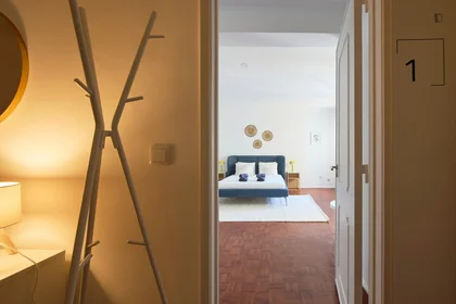 Chambre privée à Rua República da Bolívia, image 9 de 38