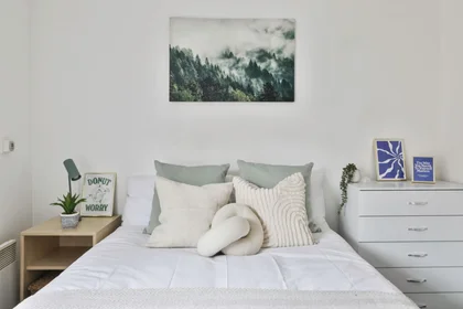 Entire apartment in residence at 1-54 Station Rd W, Canterbury CT2 8FE, United Kingdom       , image 16 of 29