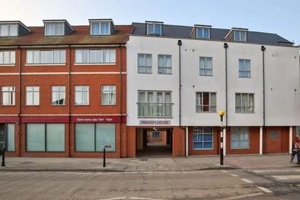 Entire apartment in residence at 1-54 Station Rd W, Canterbury CT2 8FE, United Kingdom       , image 20 of 29