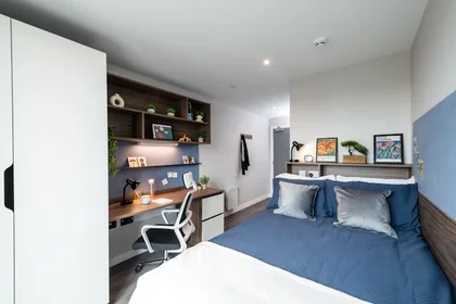 Quarto privado em residência em 8 Nelson Street, Belfast, BT15 1BH, UK, imagem 3 de 32
