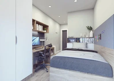 Quarto privado em residência em 8 Nelson Street, Belfast, BT15 1BH, UK, imagem 28 de 32