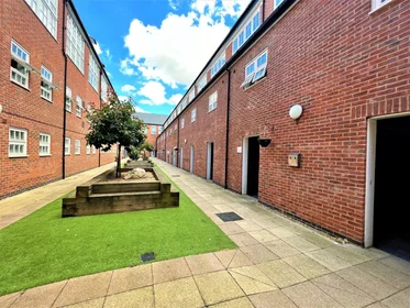 Quarto privado em residência em 164 Tudor Rd, Leicester LE3 5HU, United Kingdom, imagem 11 de 49