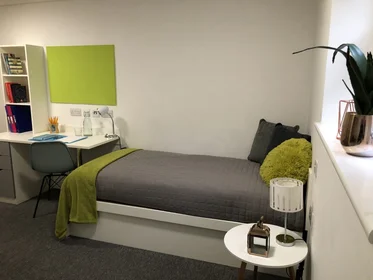 Quarto privado em residência em 164 Tudor Rd, Leicester LE3 5HU, United Kingdom, imagem 15 de 49