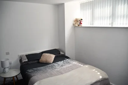 Quarto privado em residência em 164 Tudor Rd, Leicester LE3 5HU, United Kingdom, imagem 9 de 49