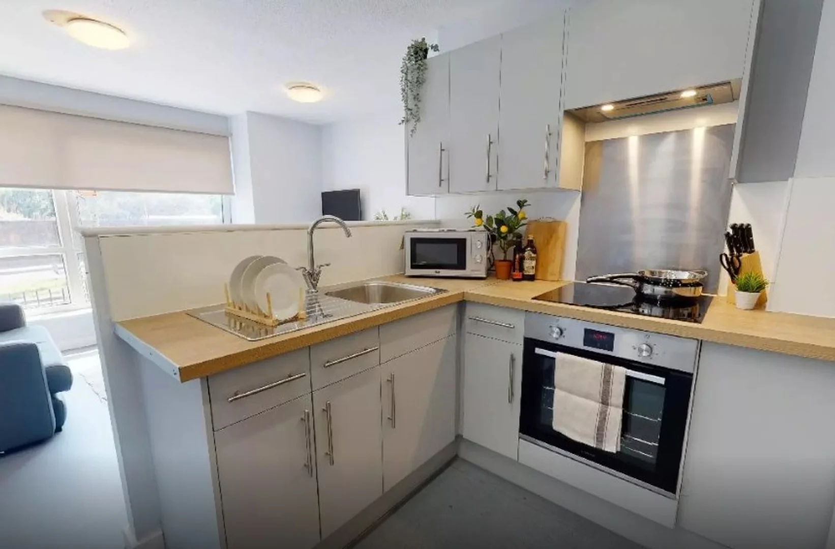 Camera per studenti economica con posizione comoda a