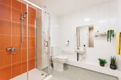 Habitación privada en residencia en 41 Holyrood Rd, Edinburgh EH8 8FF, United Kingdom, imagen 14 de 20