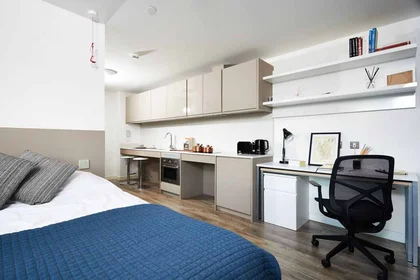 Apartamento inteiro em residência em 21 Beith St, Glasgow G11 6BZ, United Kingdom, imagem 23 de 23