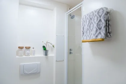 Habitación privada en residencia en 6 McDonald Rd, Edinburgh EH7 4GT, United Kingdom          , imagen 6 de 26
