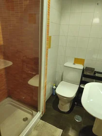 Chambre privée à Rúa de Venezuela, image 5 de 11