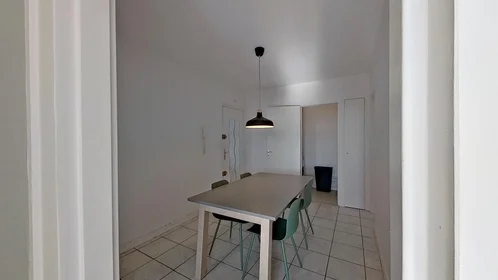 Private room at 5 Rue Hector Berlioz, image 10 of 18