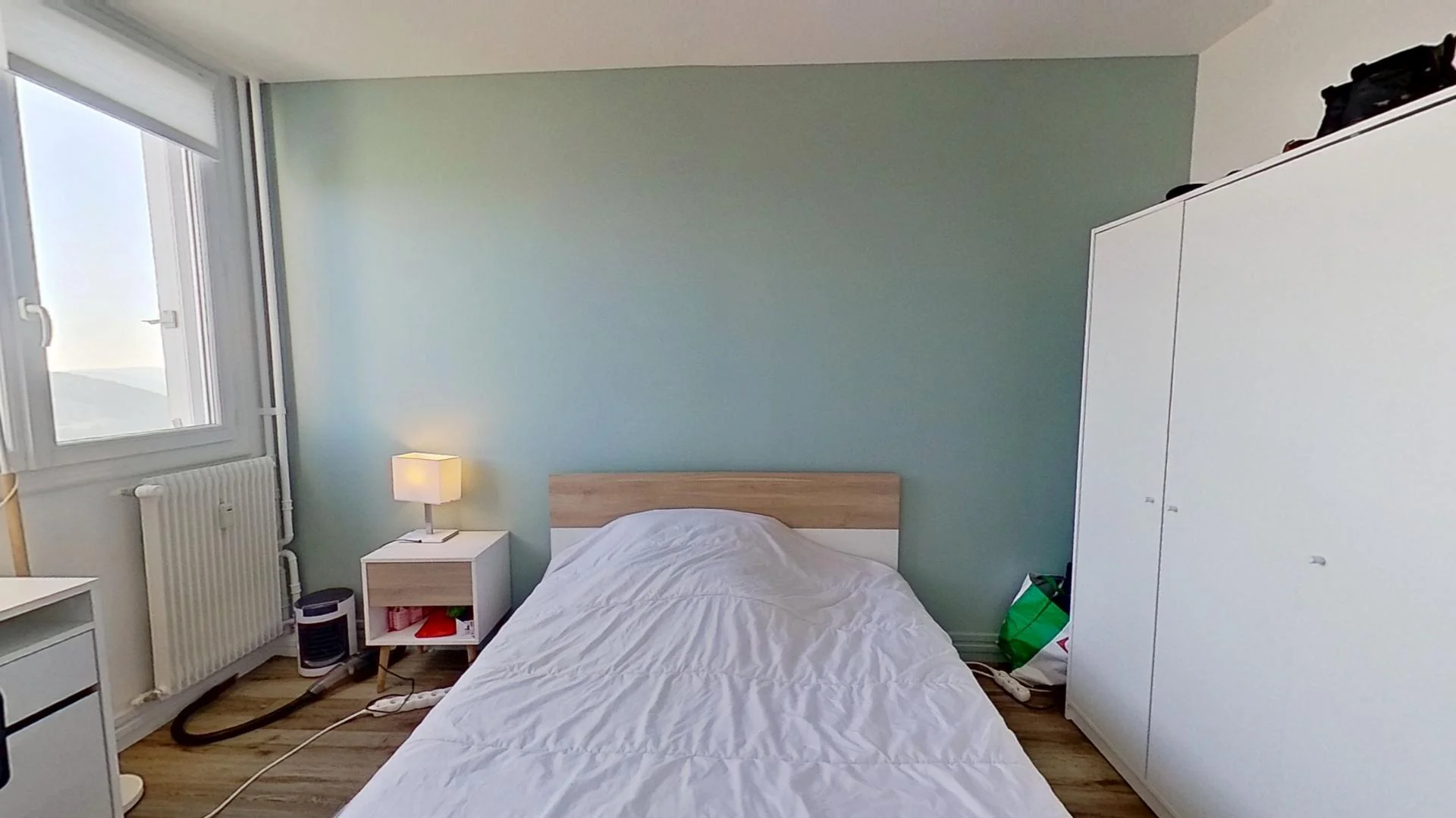 Room for rent in student apartment in , fully furnished