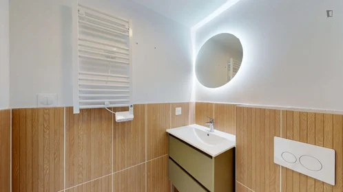 Chambre privée à Rue Hoche, image 6 de 22