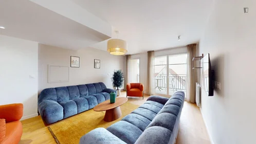 Chambre privée à Rue Hoche, image 8 de 22