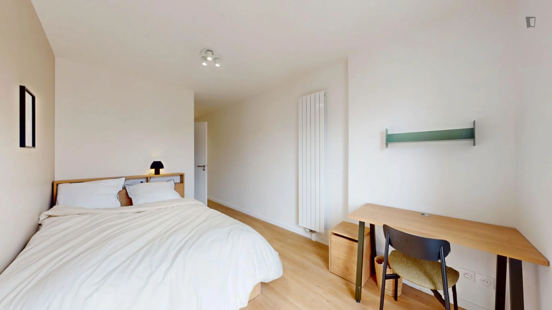 Chambre d'étudiant confortable et spacieuse dans 