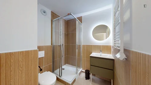 Chambre privée à Rue Hoche, image 4 de 22