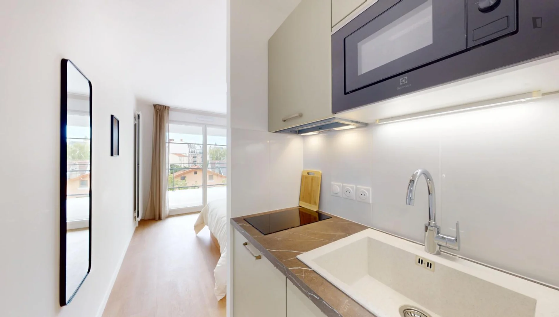 Chambre d'étudiant confortable et spacieuse dans 