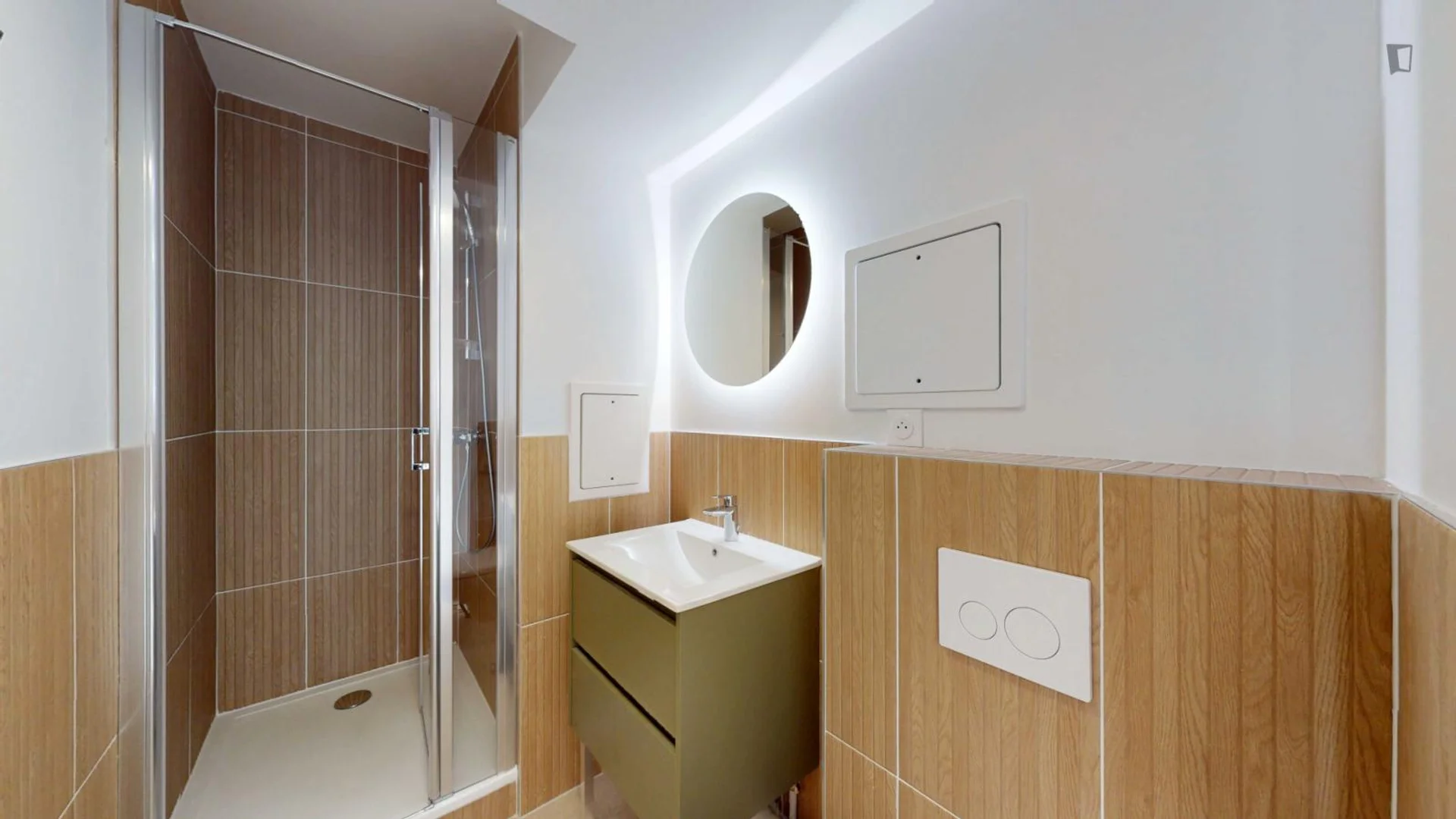 Chambre d'étudiant confortable et spacieuse dans 