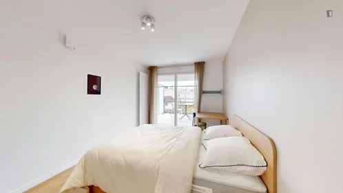 Chambre privée à Rue Hoche, image 3 de 24