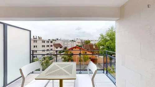 Chambre privée à Rue Hoche, image 5 de 24