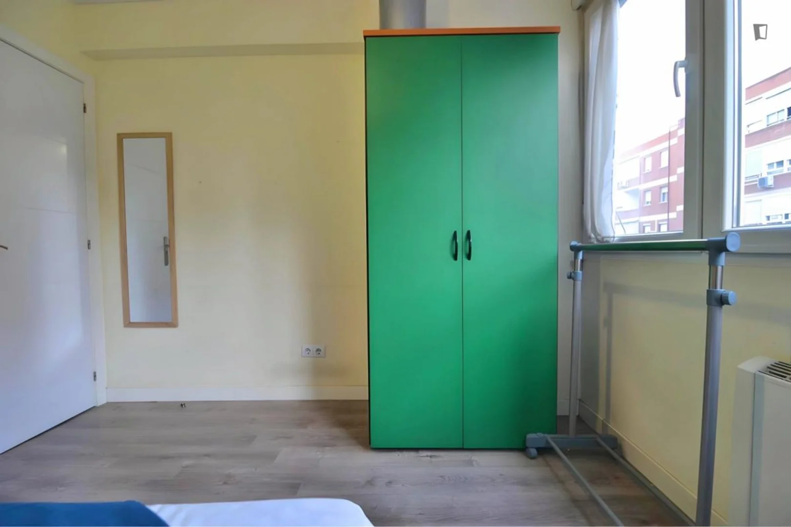 Bezahlbares Zimmer für Studenten mit ausreichender Beleuchtung in 
