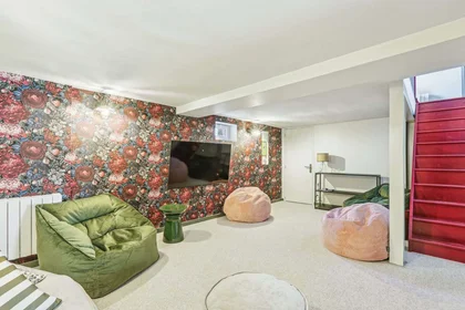 Özel oda konumu 34 Rue Cugnet, 92700 Colombes, France, 6 11 görüntüsü