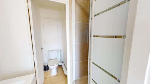 Stanza privata in 27 Bd de la Révolution, 13003 Marseille, France, immagine 12 di 17