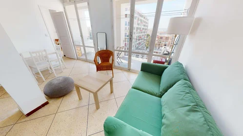 Stanza privata in 27 Bd de la Révolution, 13003 Marseille, France, immagine 16 di 17