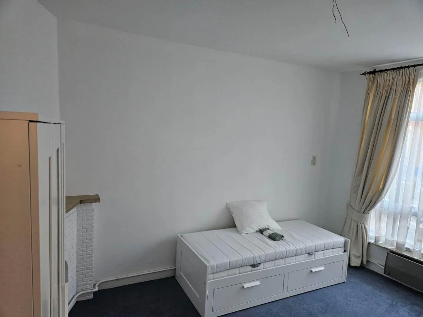 Habitación estudiantil económica con ubicación conveniente en 