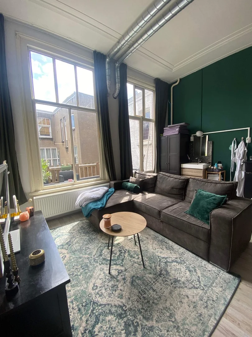 Habitación para estudiantes en  con modernas comodidades